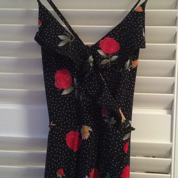 Polka dot rose print ruffle dress - Picture 4 of 5